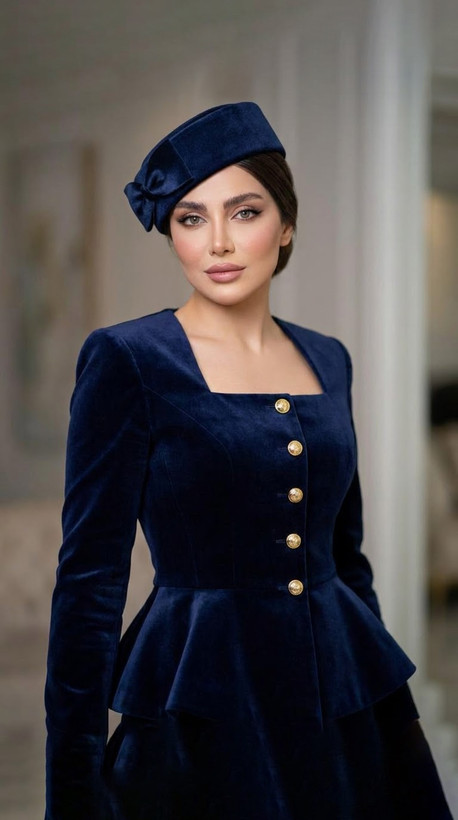 کلاه پیلباکس سر تخت